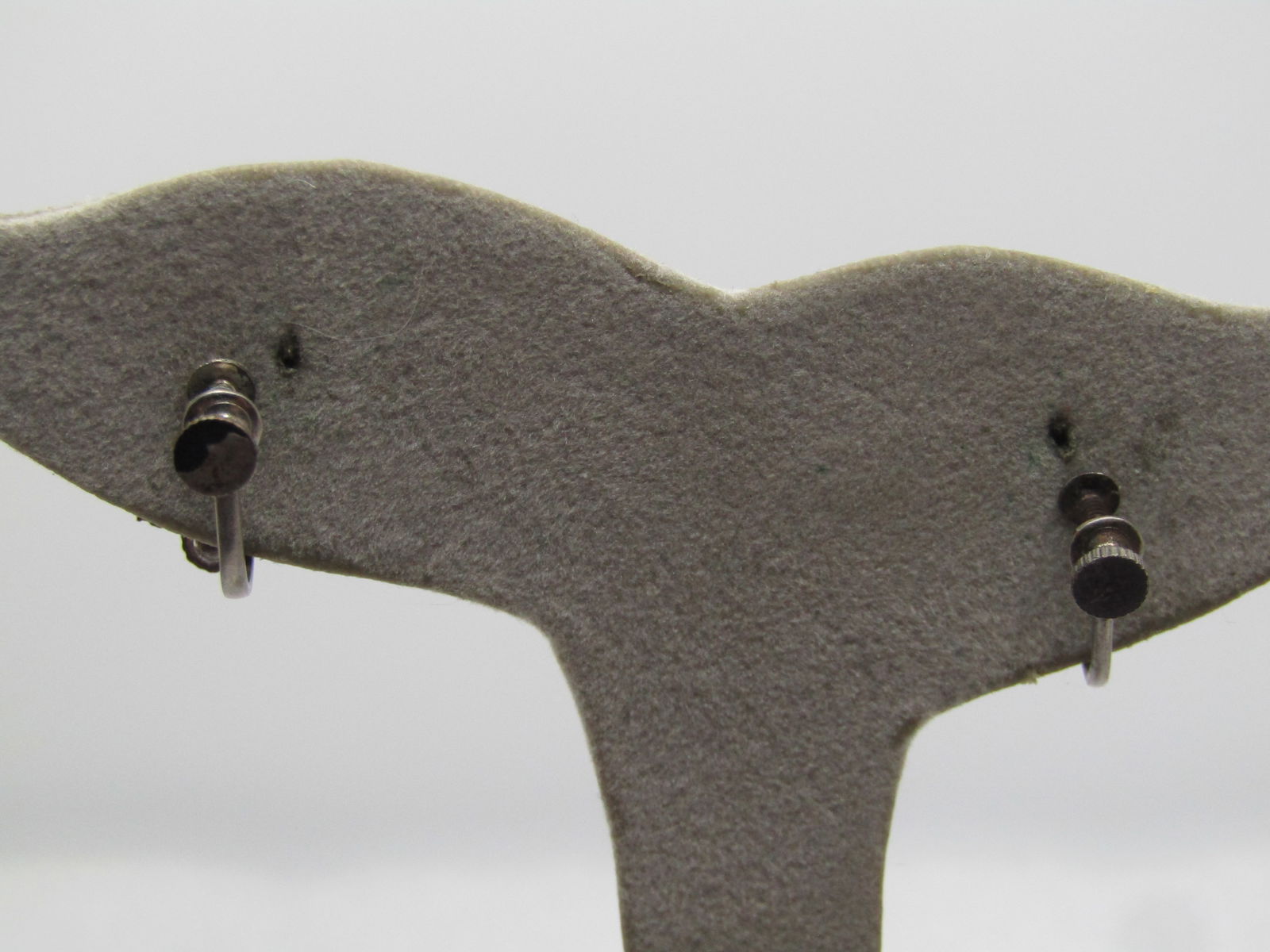 Vintage Round Rhinestone Cluster Earrings, Screwback, 1930's-1940's. - 4