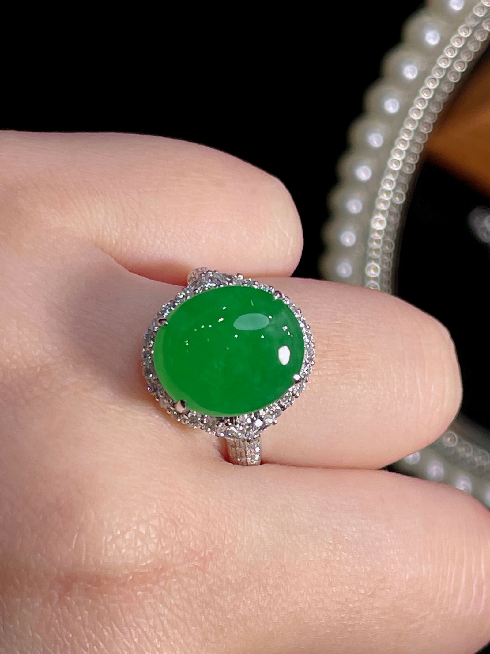 18k Gold Natural Green Jadeite Cabochon Ring - 5