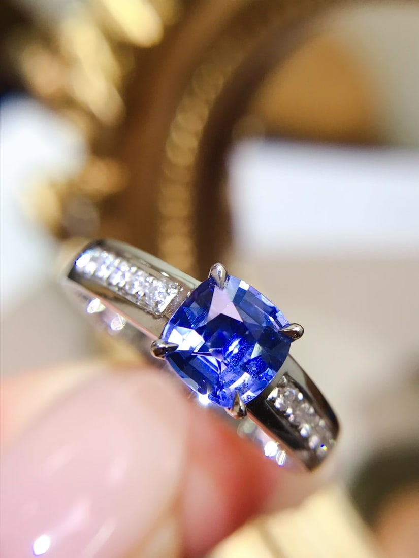 18k Gold Natural Blue Sapphire Ring - 2