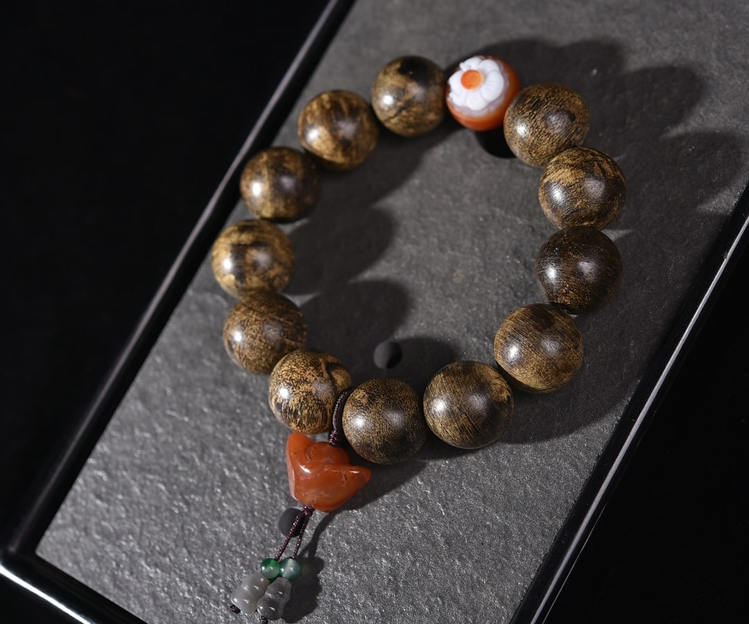 Agarwood bracelet - 2