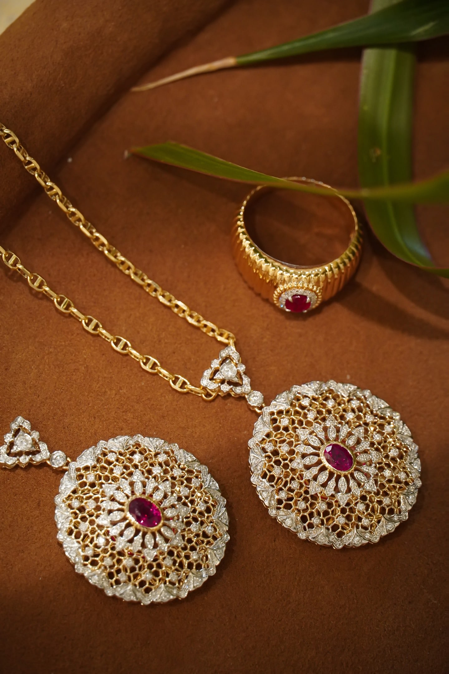 18K Gold Diamond Pigeon Blood Ruby Pendant - 7