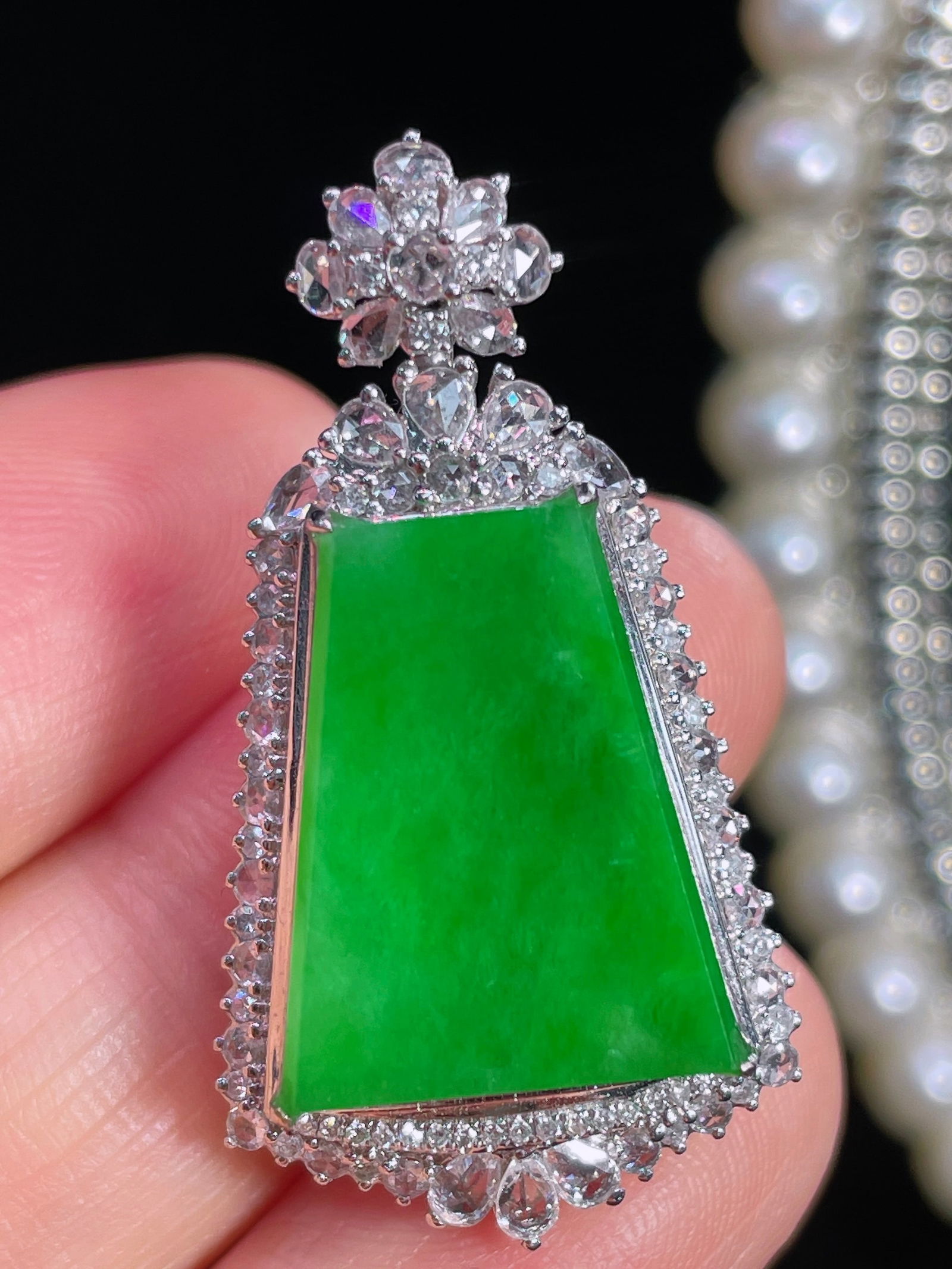 18k Gold Diamond Jadeite Pendant - 2