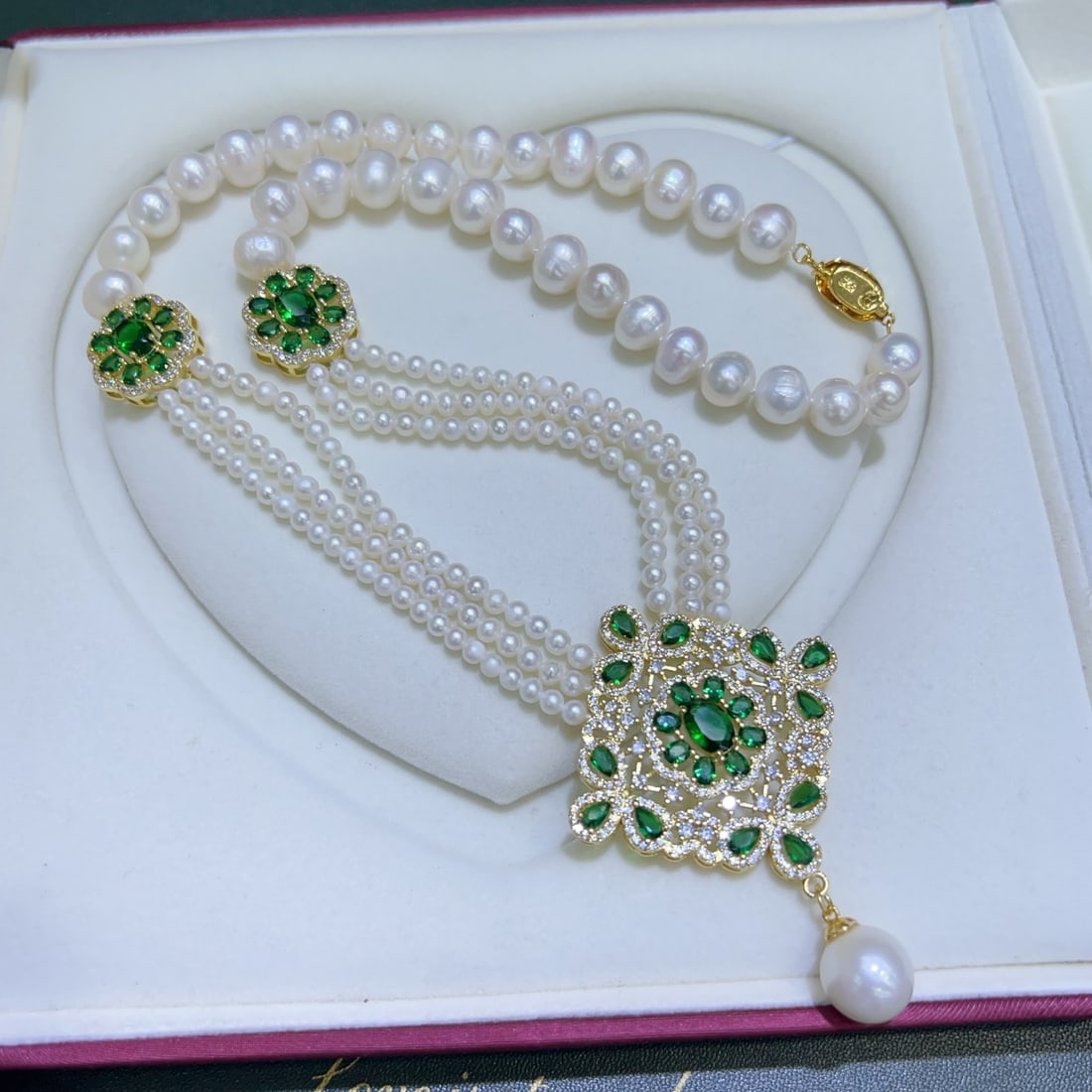 Natural Pearl Necklace with Emerald Green Accents - 2