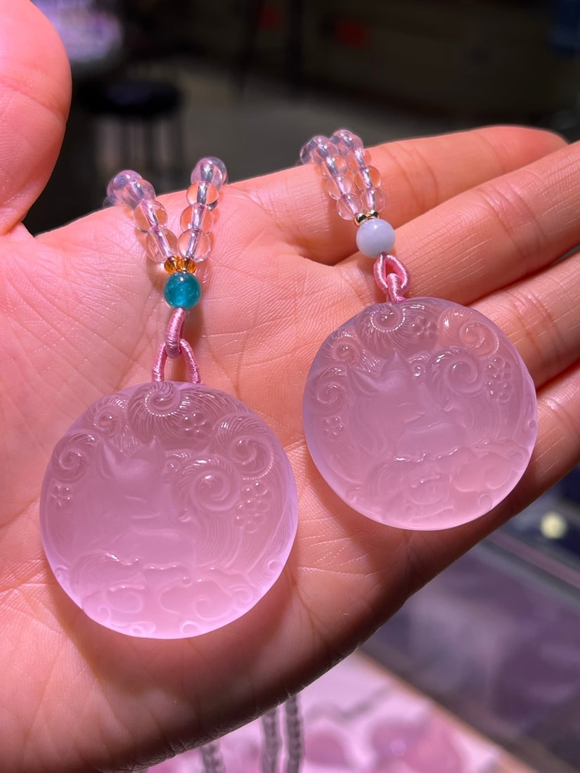 Natural starlight powder nine-tailed fox pendant - 9