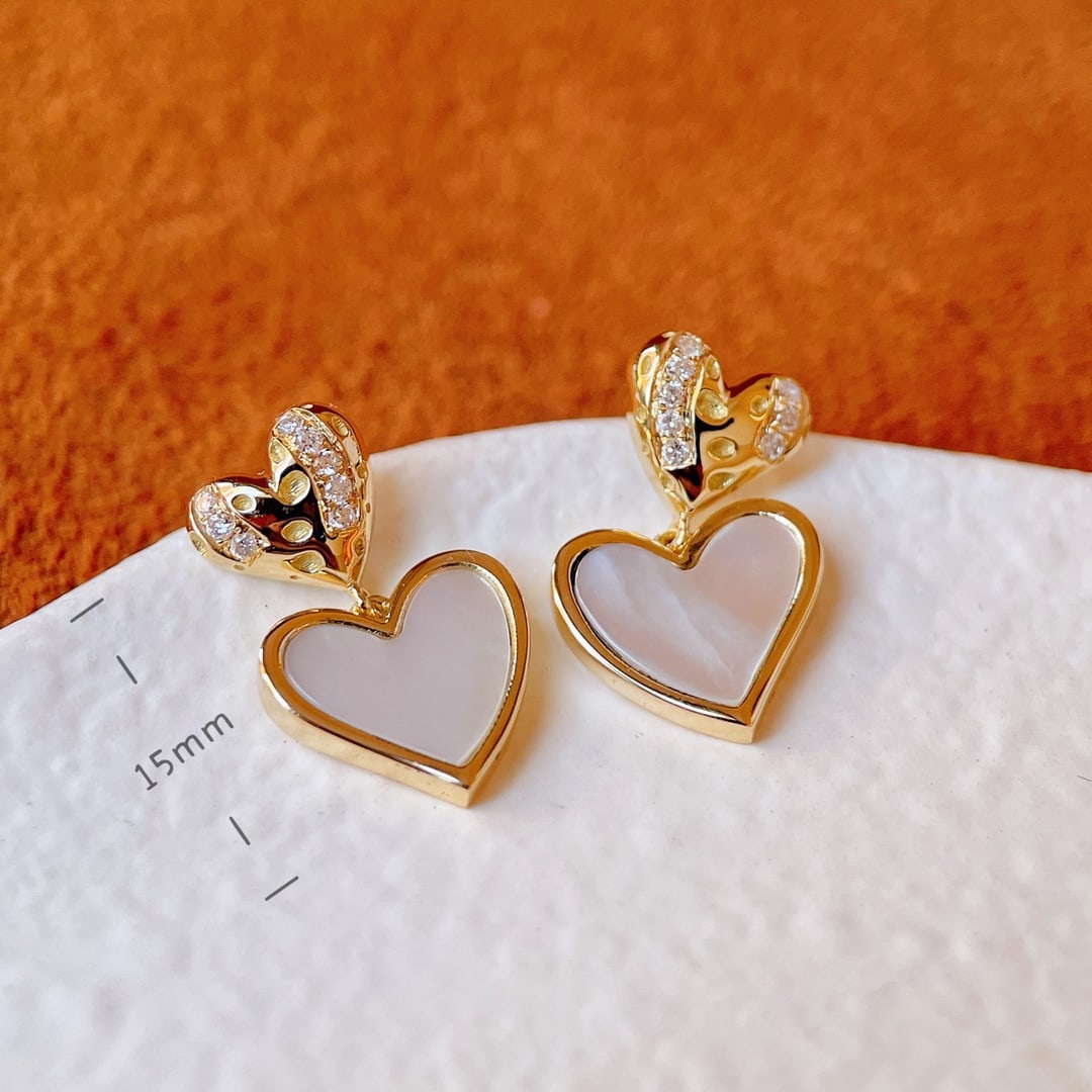 18k Diamond Heart Earrings - 4