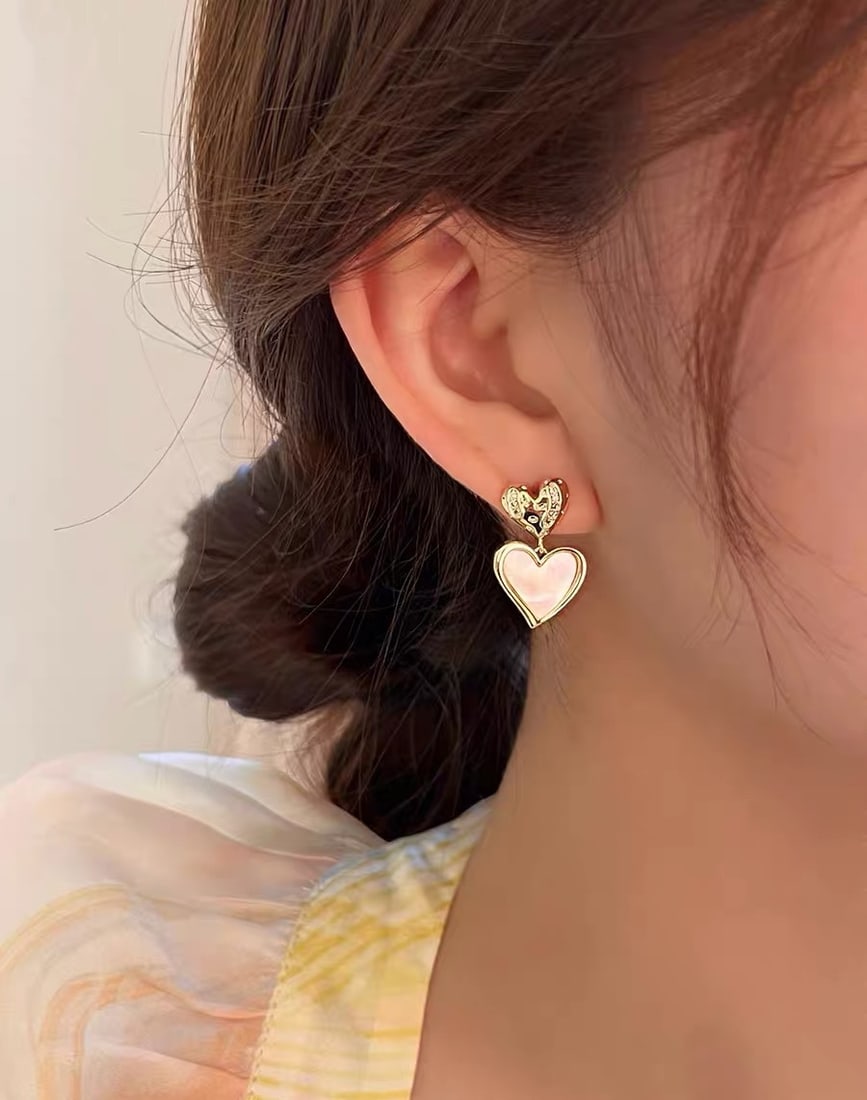 18k Diamond Heart Earrings - 5