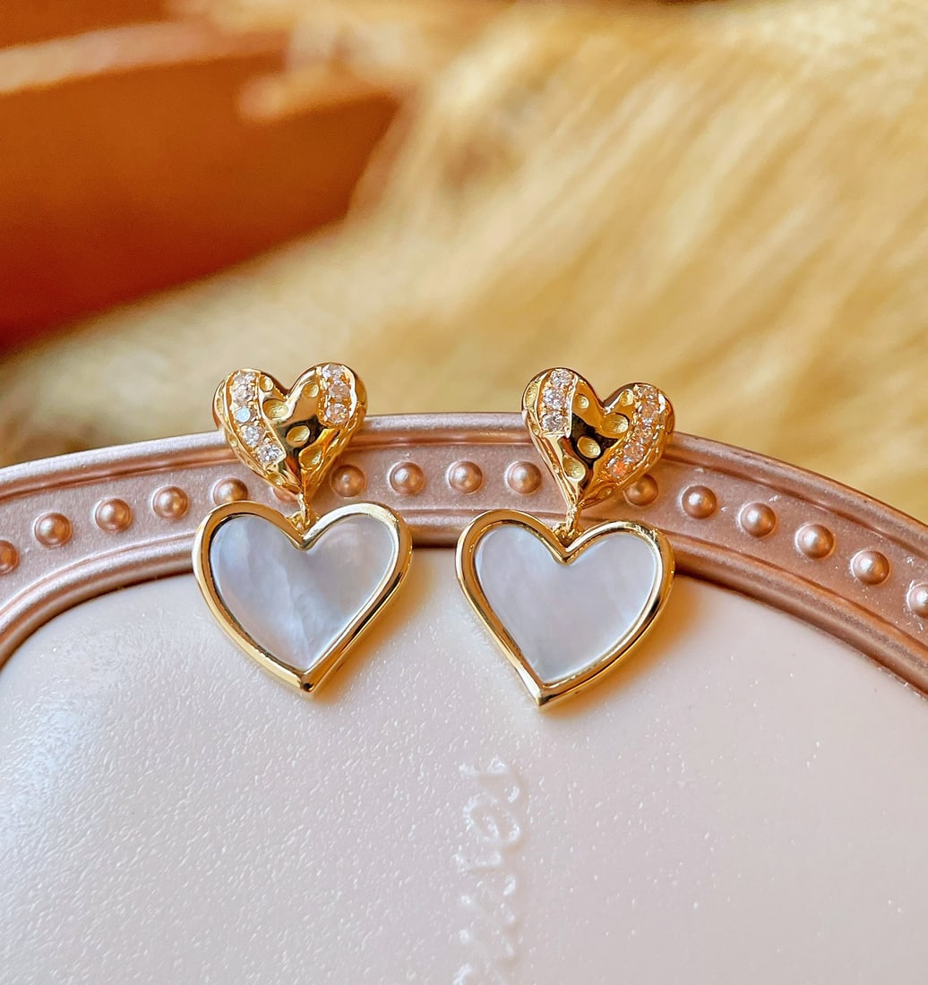 18k Diamond Heart Earrings - 6