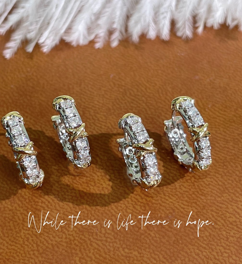 18k Gold Natural Diamond Earrings - 3