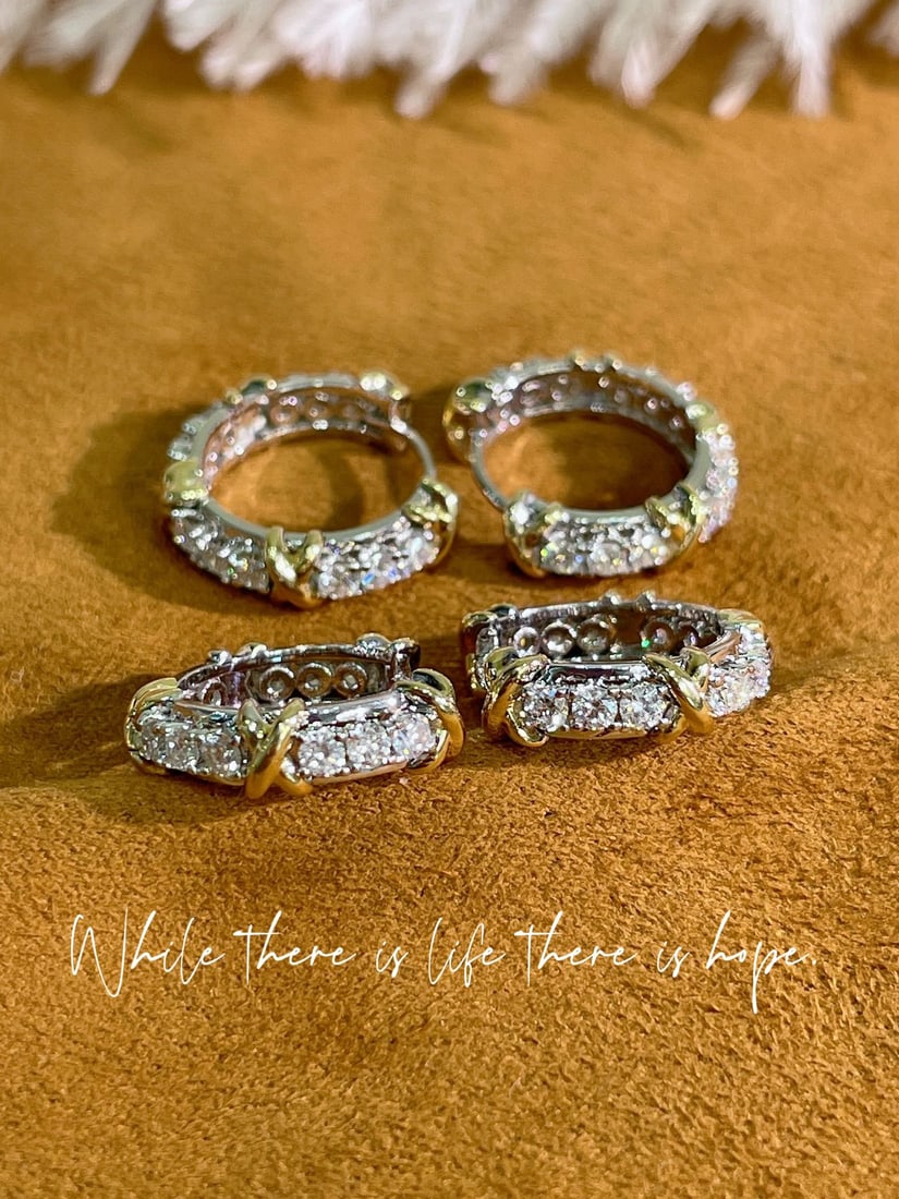 18k Gold Natural Diamond Earrings - 4