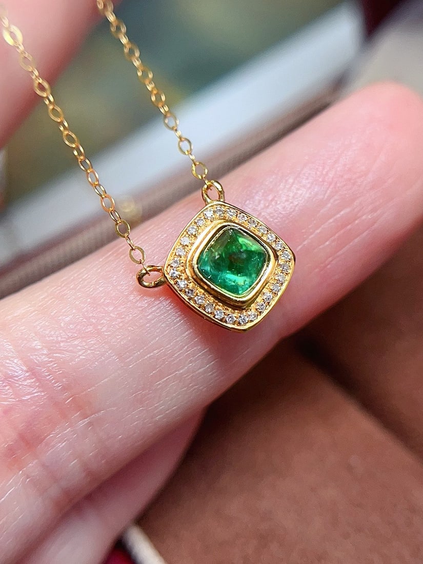 18k Gold Emerald Necklace - 2