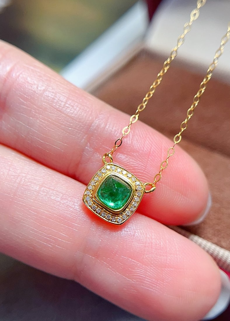18k Gold Emerald Necklace - 4