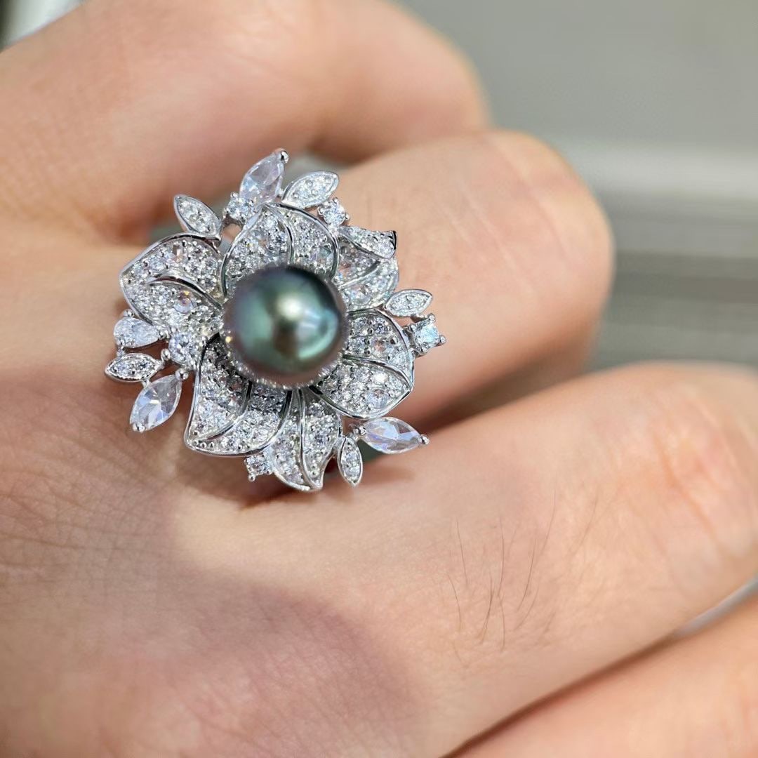 Sterling Silver Peacock Green Pearl Ring - 2