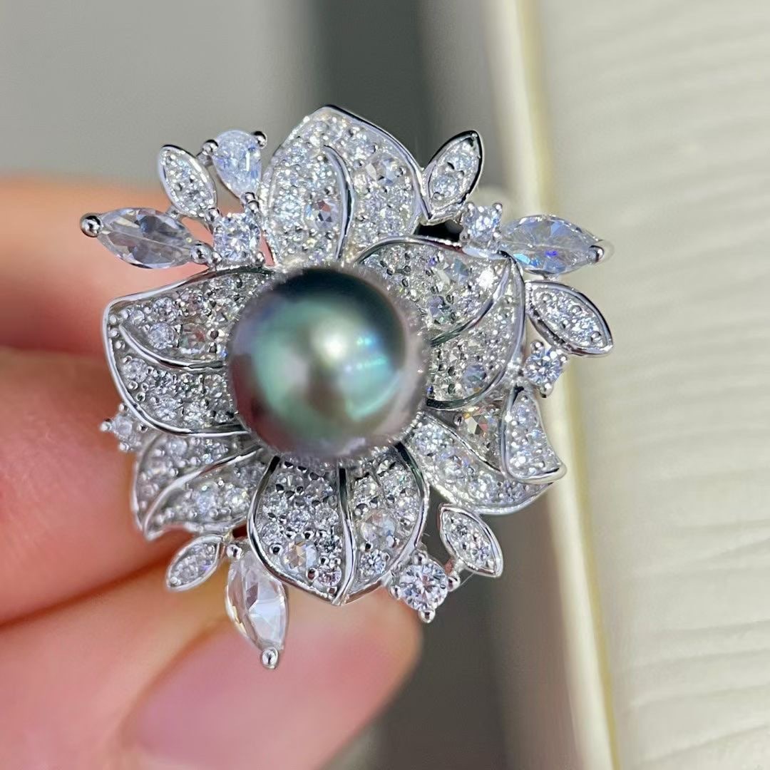 Sterling Silver Peacock Green Pearl Ring - 4