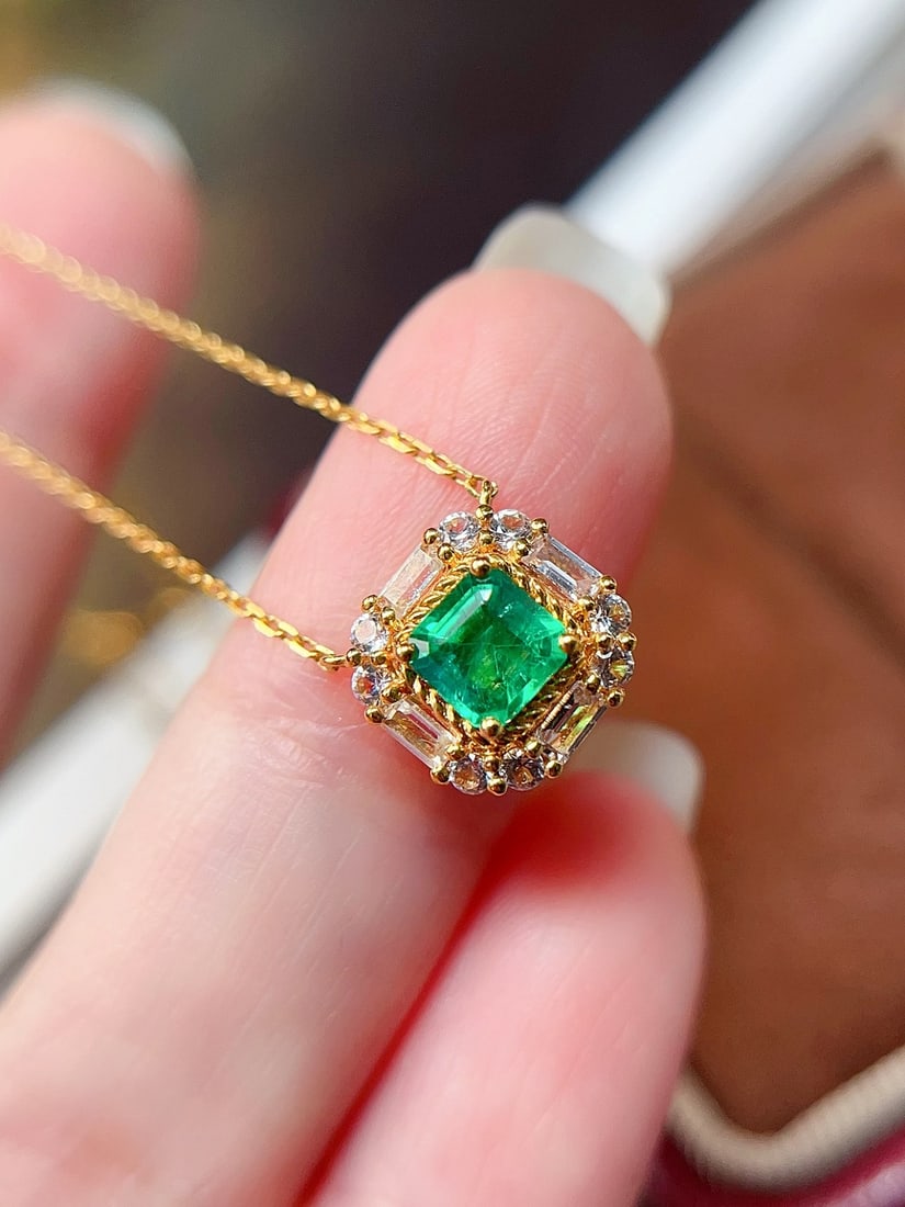18k Gold Emerald Necklace - 3