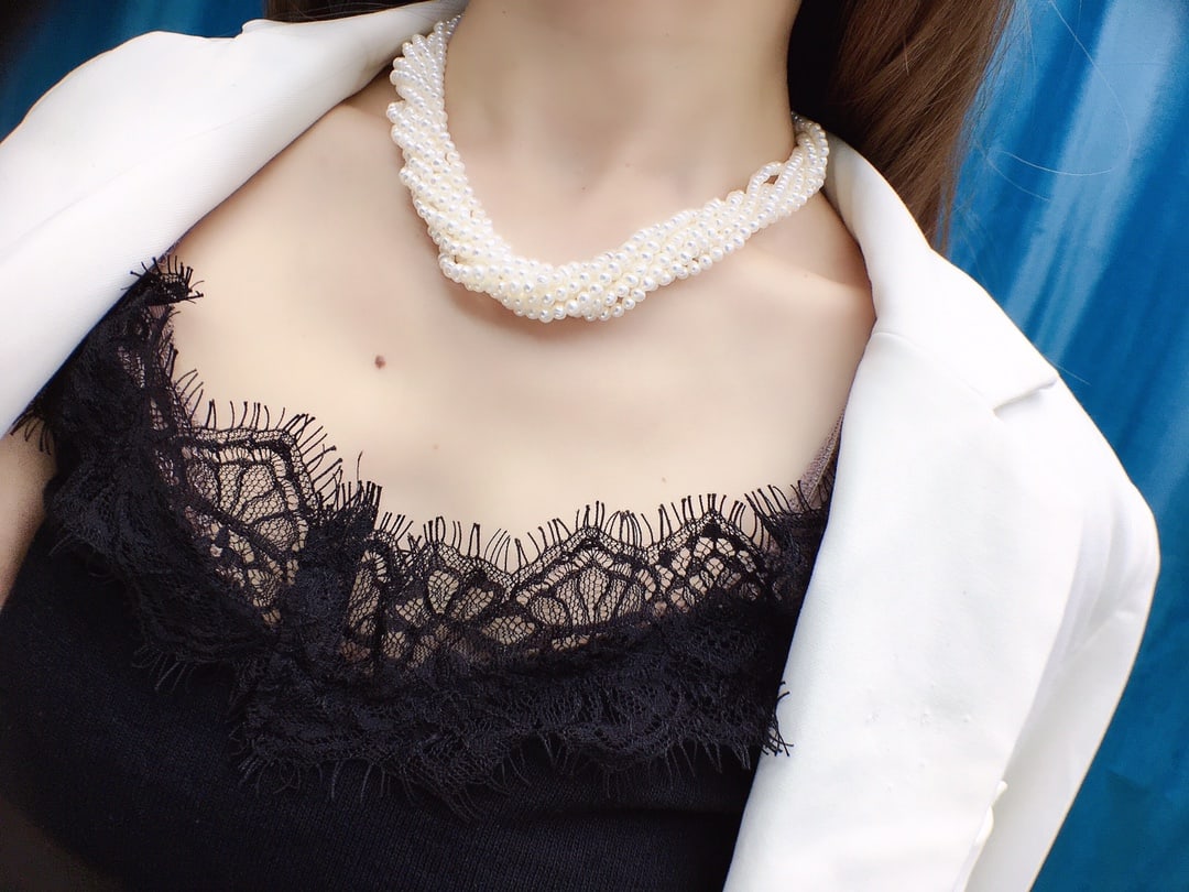 Natural freshwater pearl necklace and bracelet set - 8