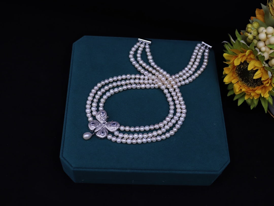 Natural white pearl necklace - 9