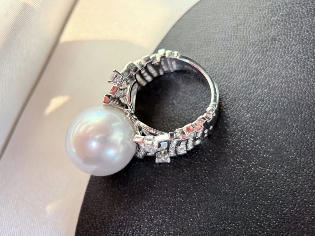 S925 Sterling Silver White Pearl Ring - 8