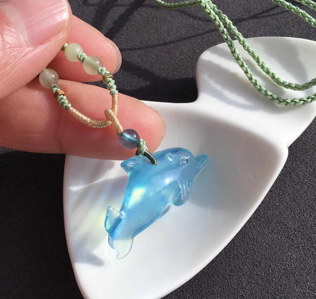 Aquamarine Carved Dolphin Pendant - 3