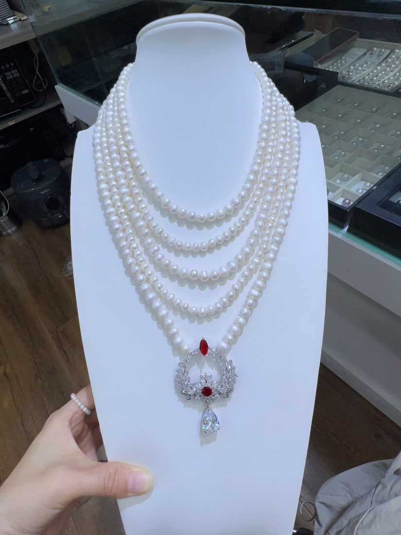 Natural Pearl Necklace (1 of 6)
