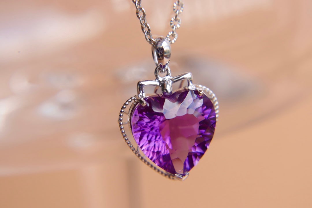 18K Gold Amethyst Pendant - 7