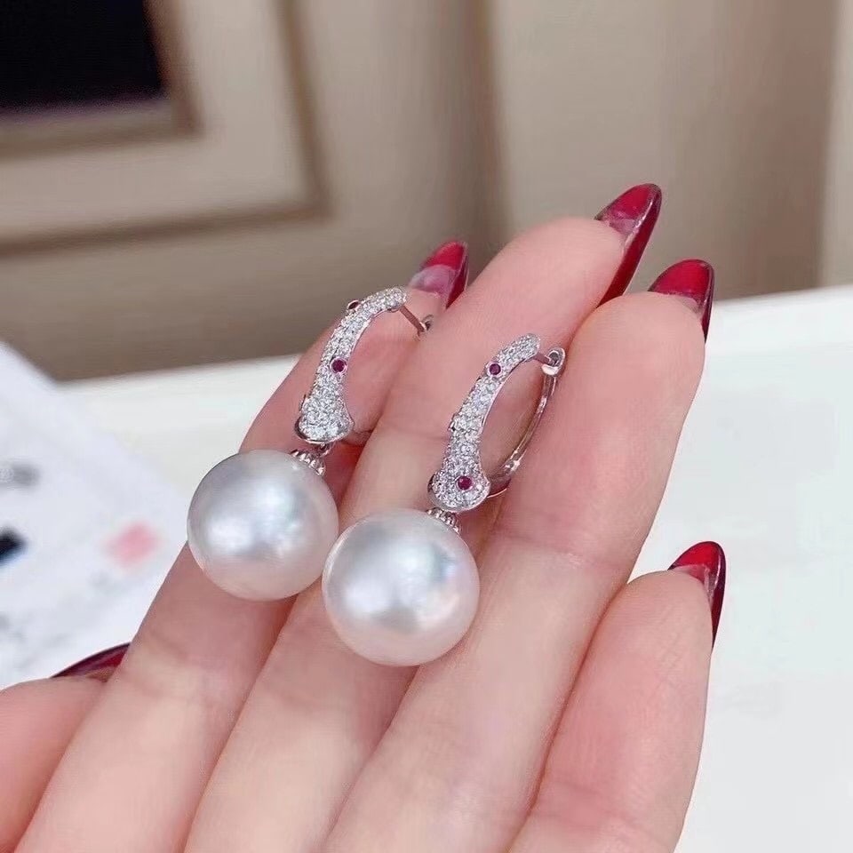 Natural White Pearl Earrings - 4