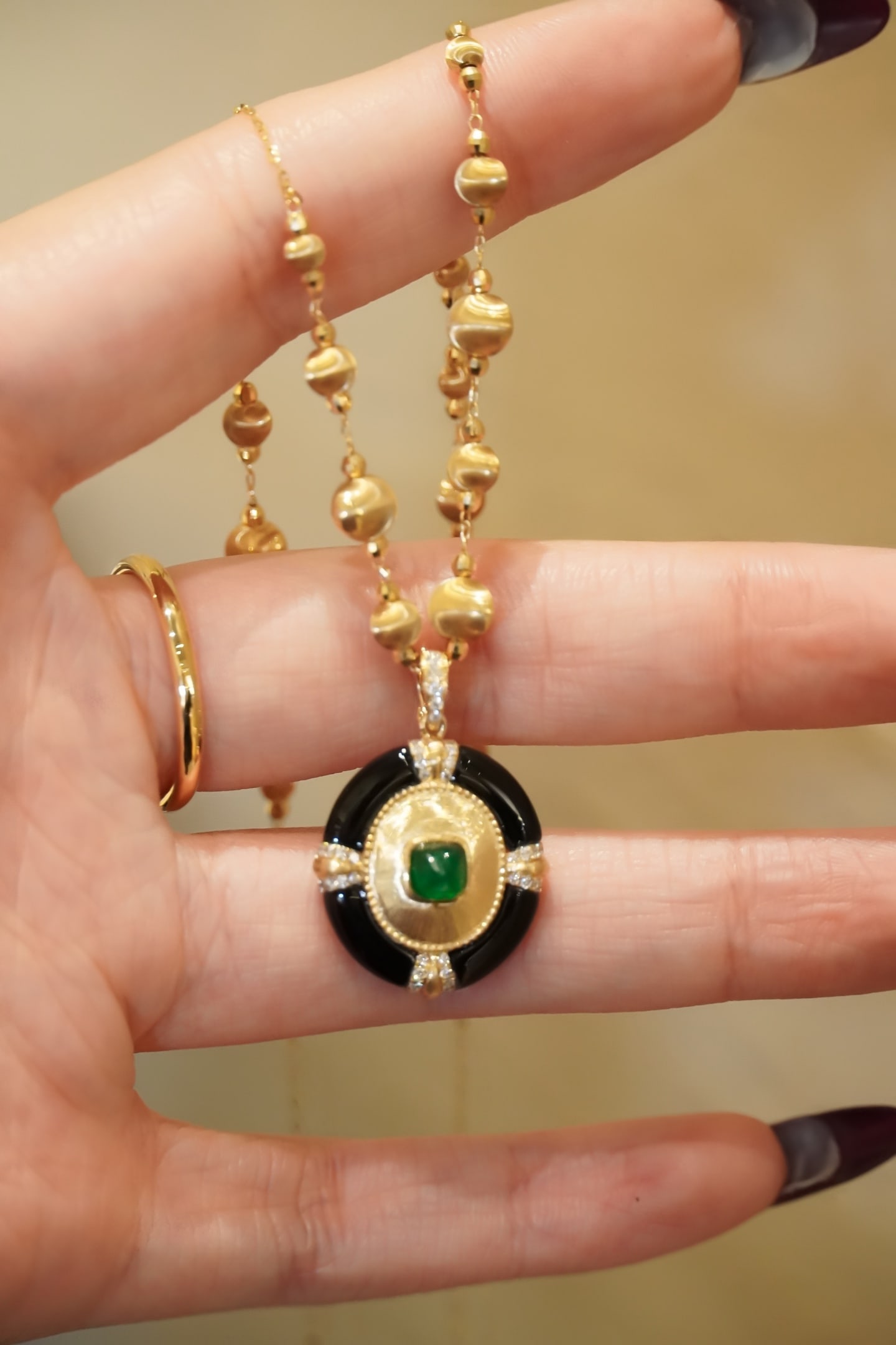 18K gold pendant set with diamonds and emeralds - 5