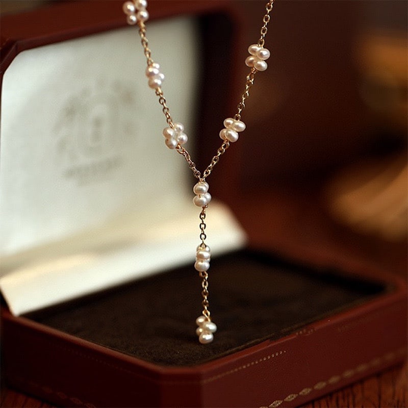 Plum Blossom Four Seasons Freshwater Pearl Clavicle Necklace - 4