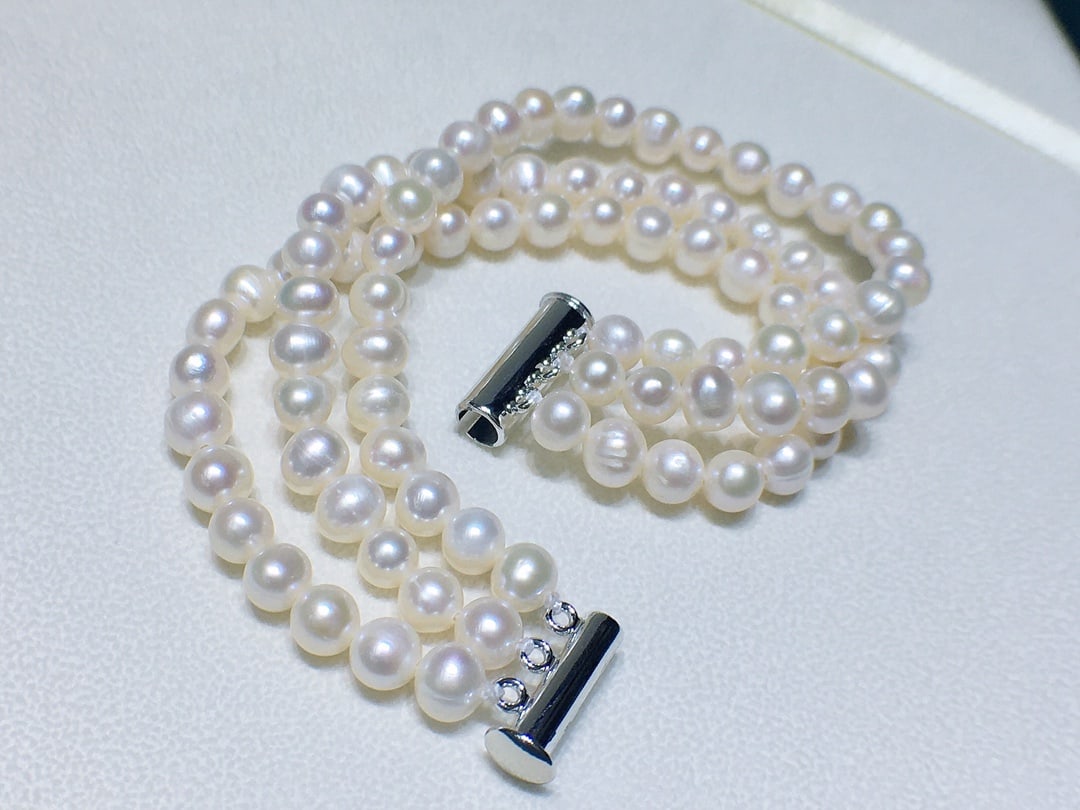 Freshwater pearl bracelet - 8