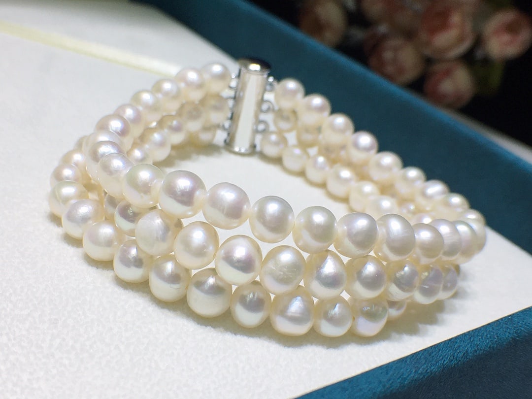 Freshwater pearl bracelet - 9
