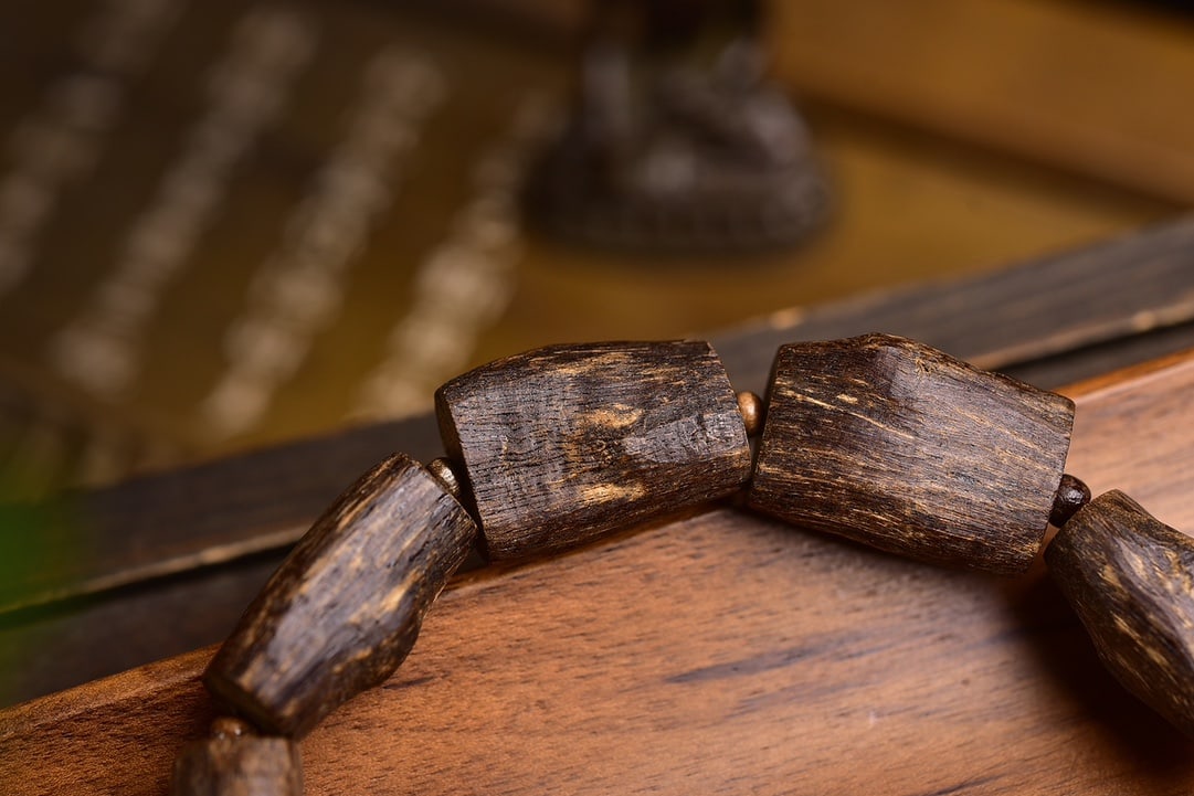 Agarwood bracelet - 5