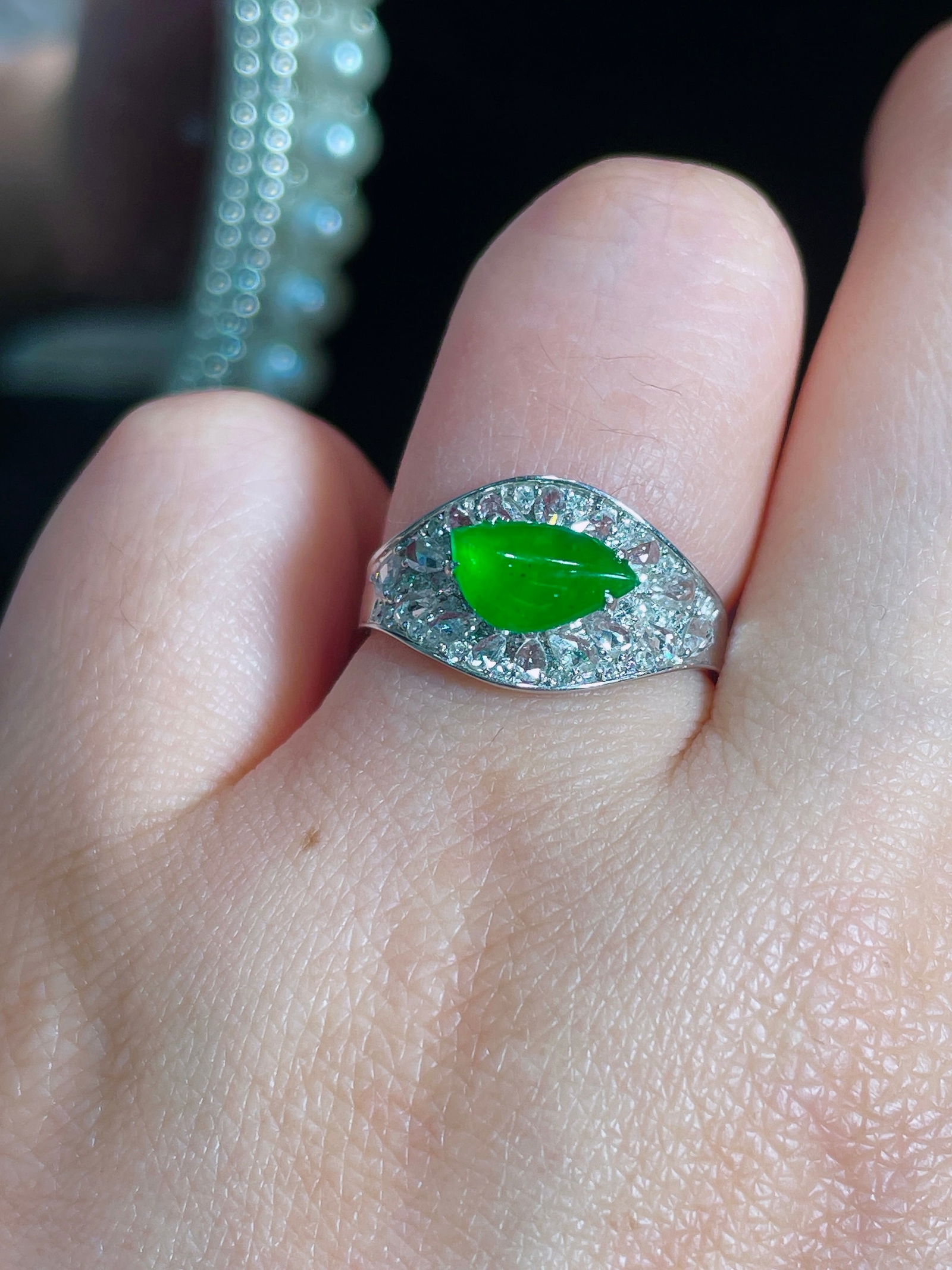 18k full green jadeite freeform ring - 5