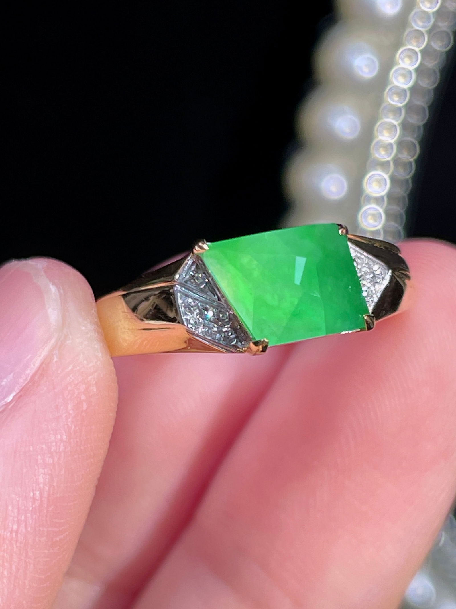 18k gold full green jadeite ring - 2