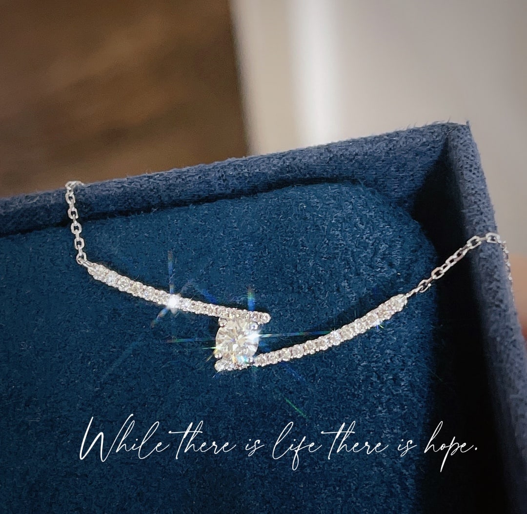 18k Gold Natural Diamond Necklace - 2