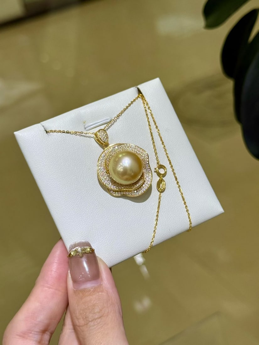 Silver Pearl Pendant Necklace - 2