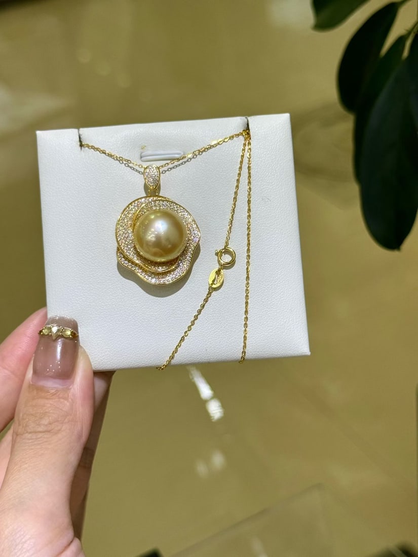 Silver Pearl Pendant Necklace - 3