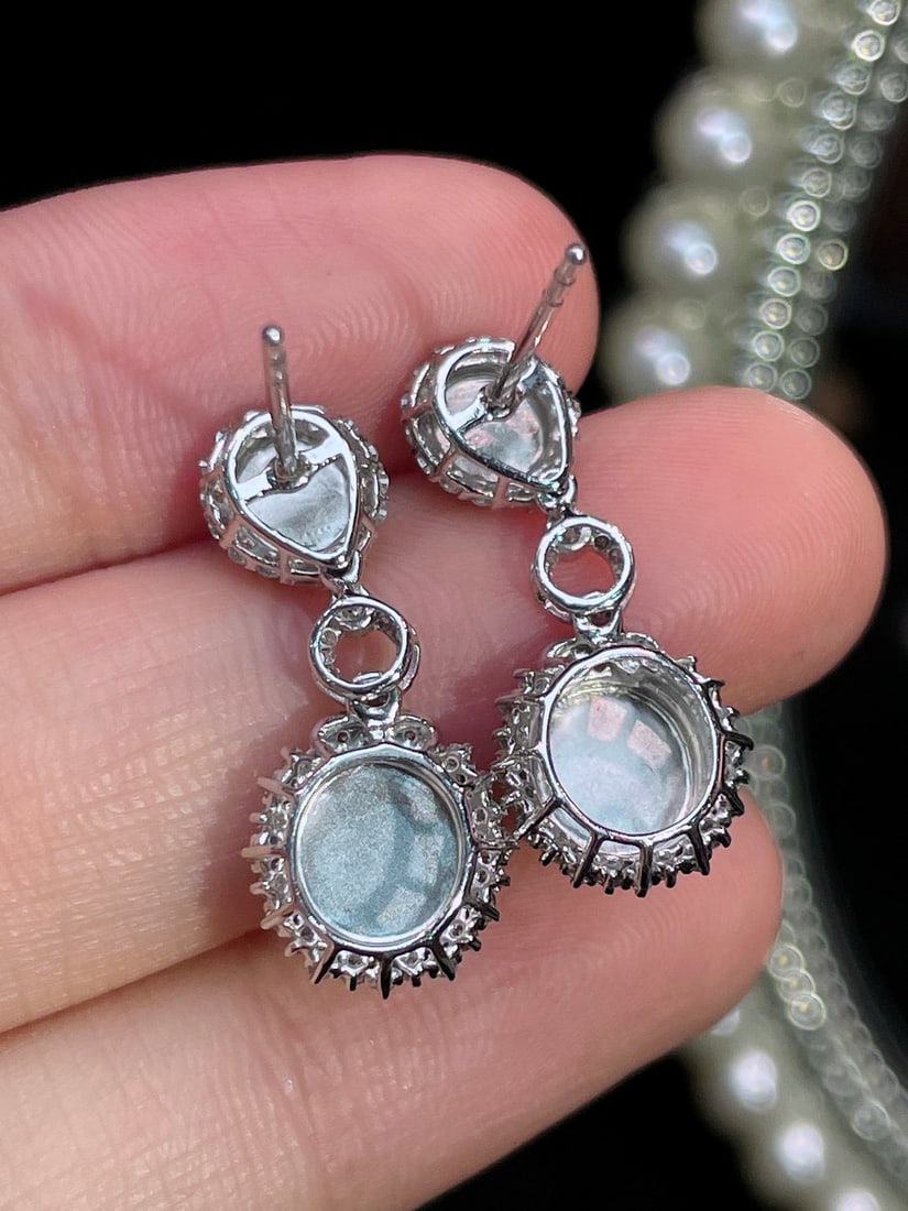 18k gold full green jadeite cabochon earrings - 4