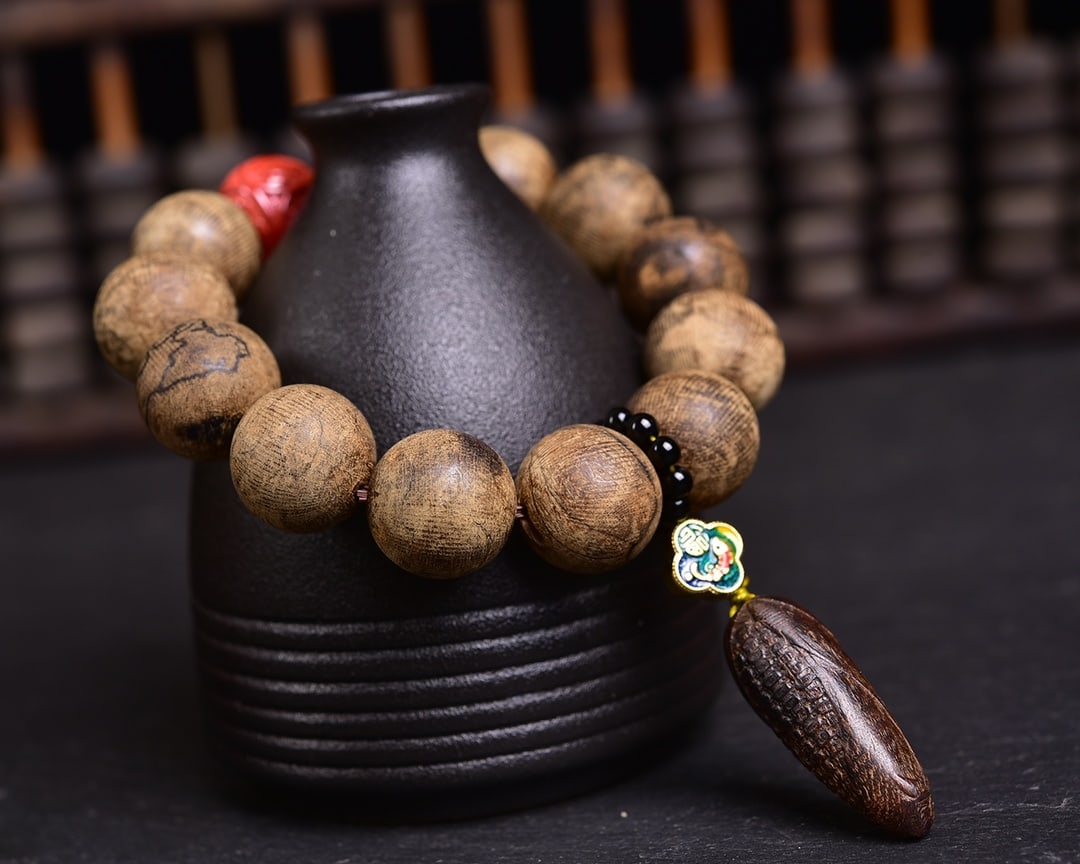 Agarwood bracelet - 3