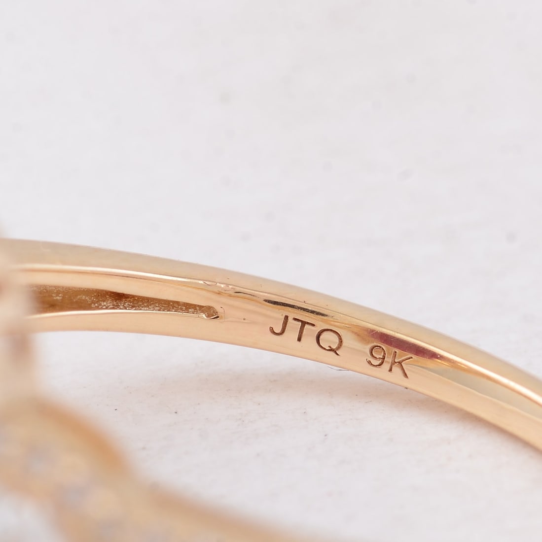 4.01 Ct Oval Ruby 9K Gold Ring - 5