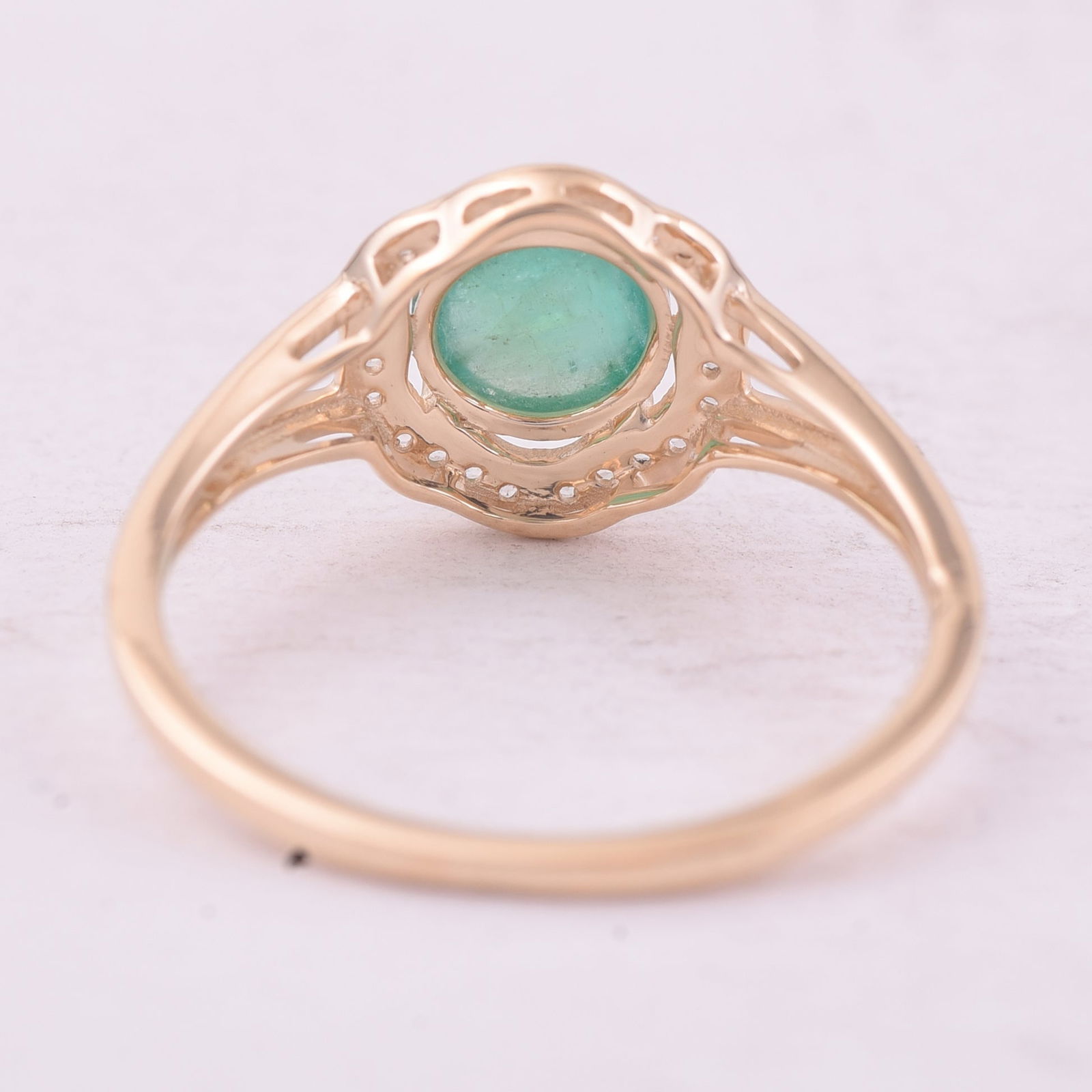 0.90 Ct Round Emerald 9K Gold Ring - 3
