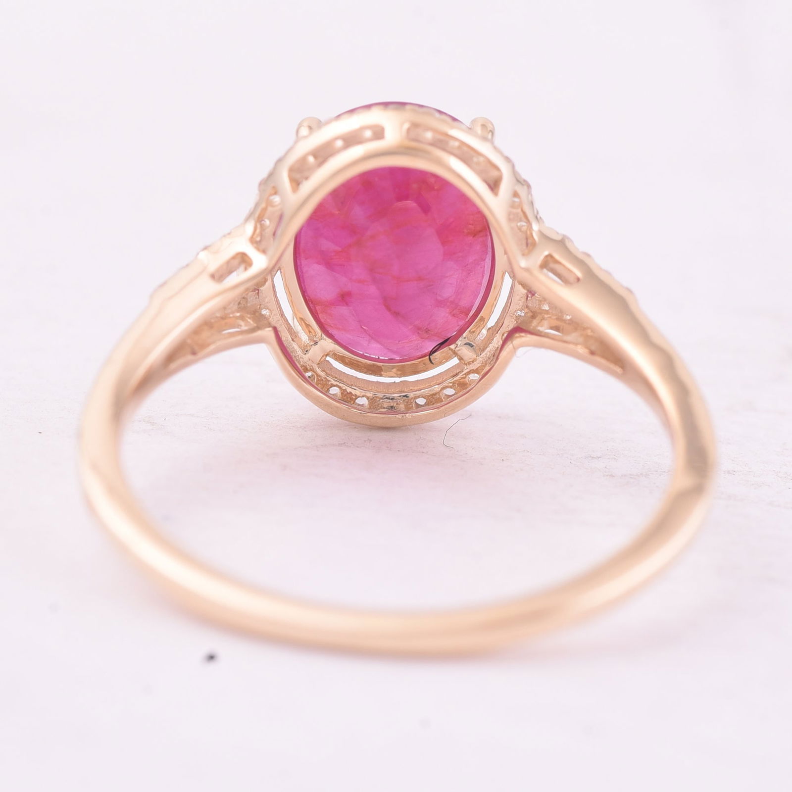 2.91 Ct Oval Ruby 9K Gold Ring - 3