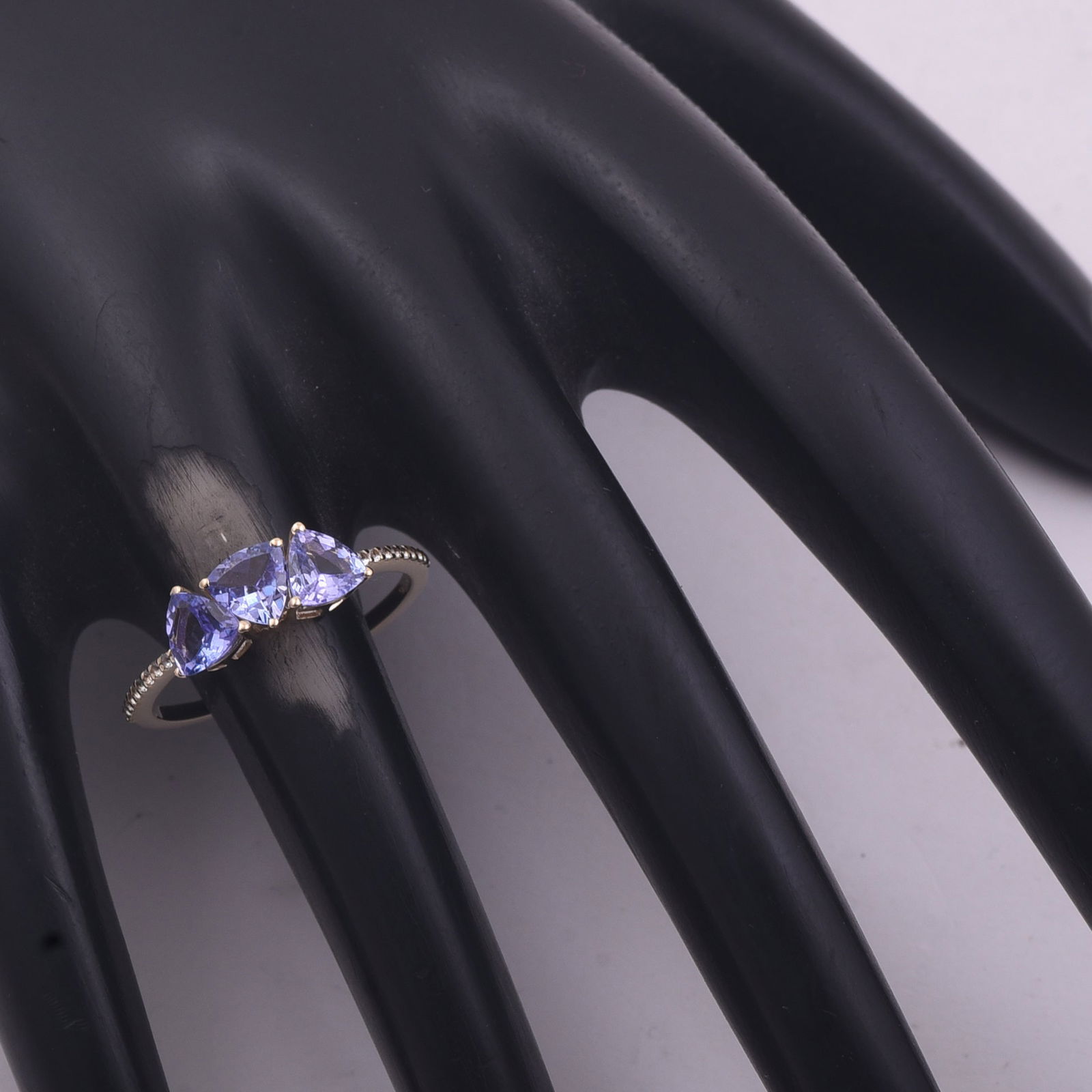 1.13 Ct Trillion Tanzanite 9K Gold Ring - 2