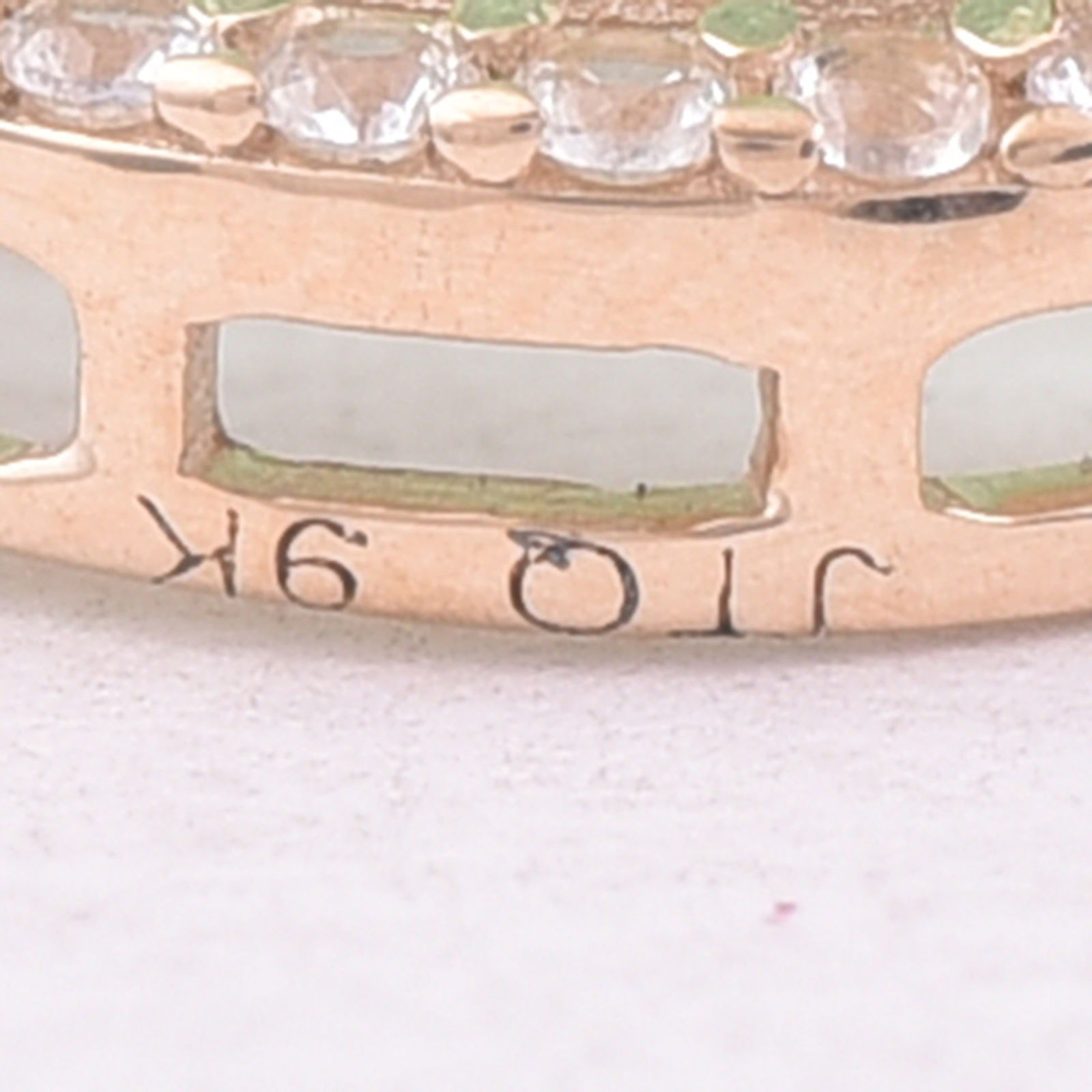 1.58 Ct Pear Emerald 9K Gold Pendant - 5