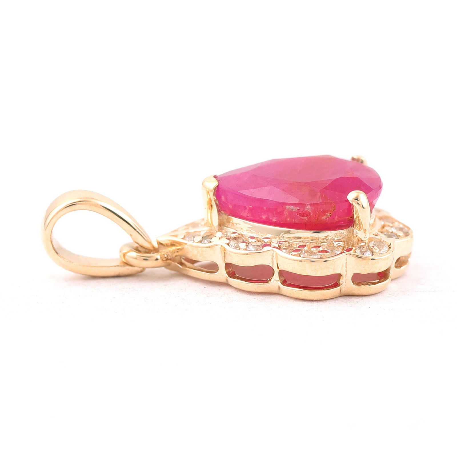 1.63 Ct Pear Ruby 9K Gold Pendant - 3