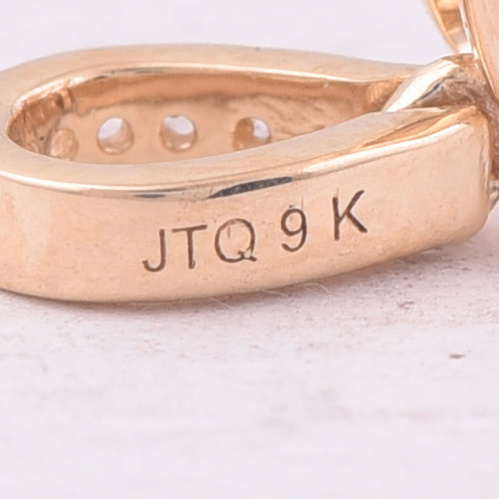 1.53 Ct Oval Pink Topaz 9K Gold Pendant - 5