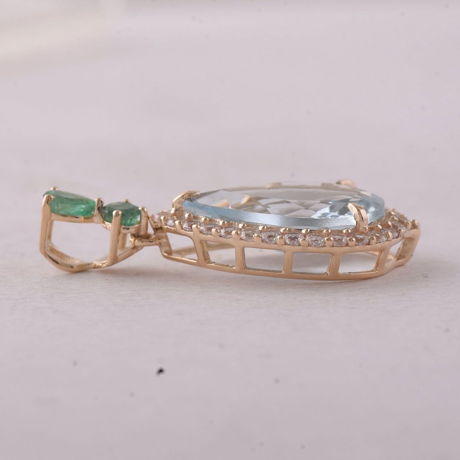 4.59 Ct Pear Aquamarine 9K Gold Pendant - 3