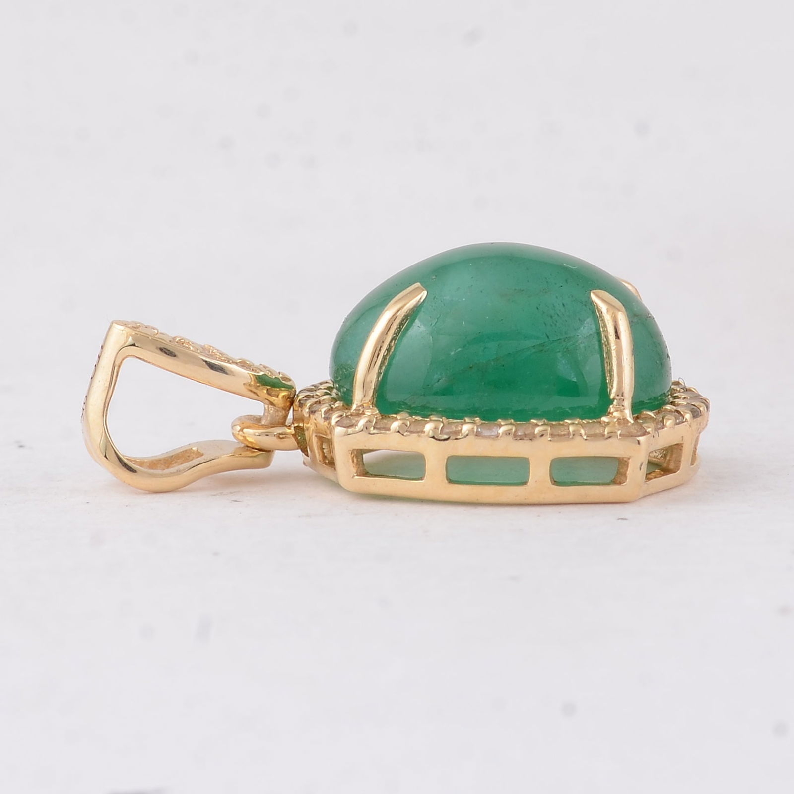3.32 Ct Oval Emerald 9K Gold Pendant - 4