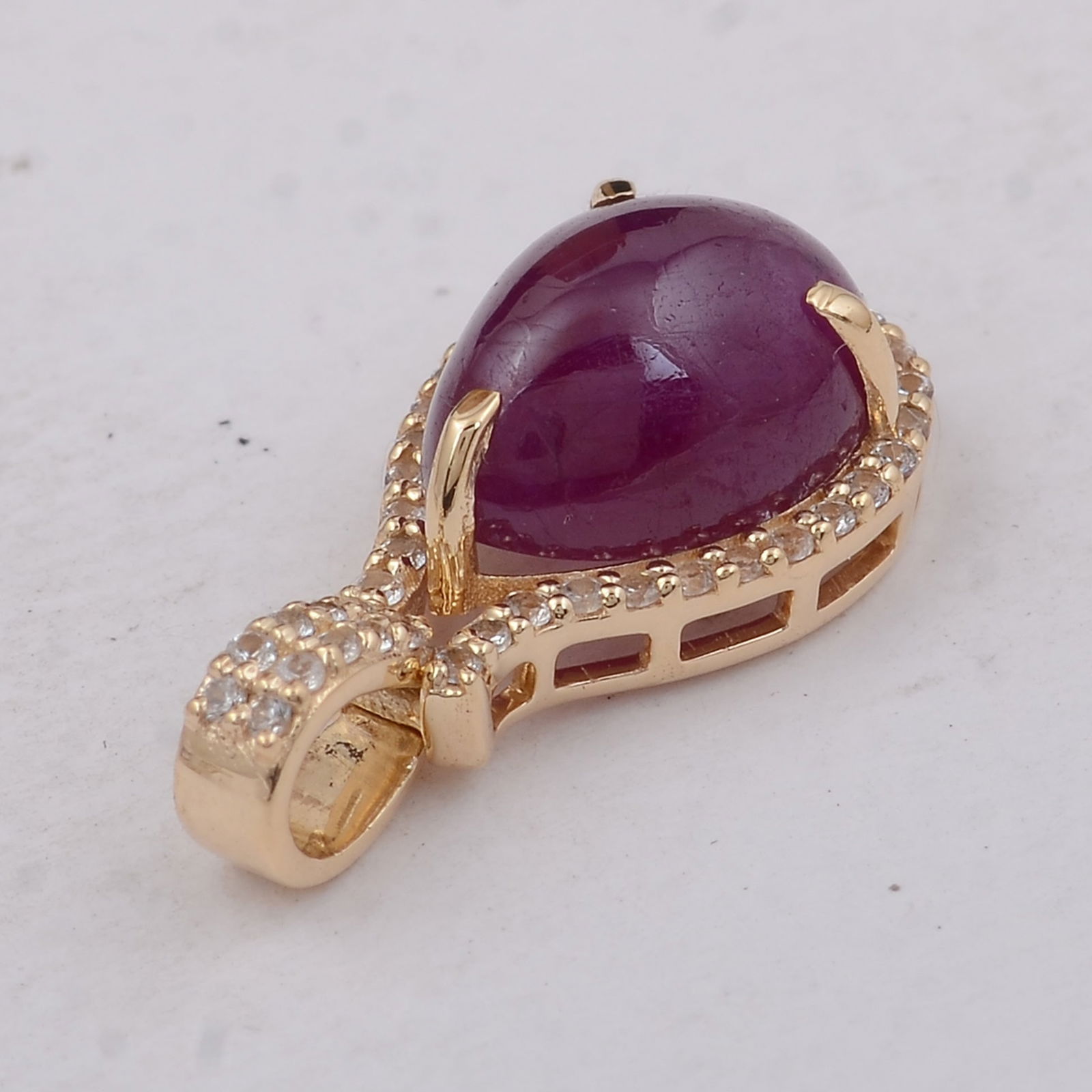 3.85 Ct Pear Ruby 9K Gold Pendant - 3