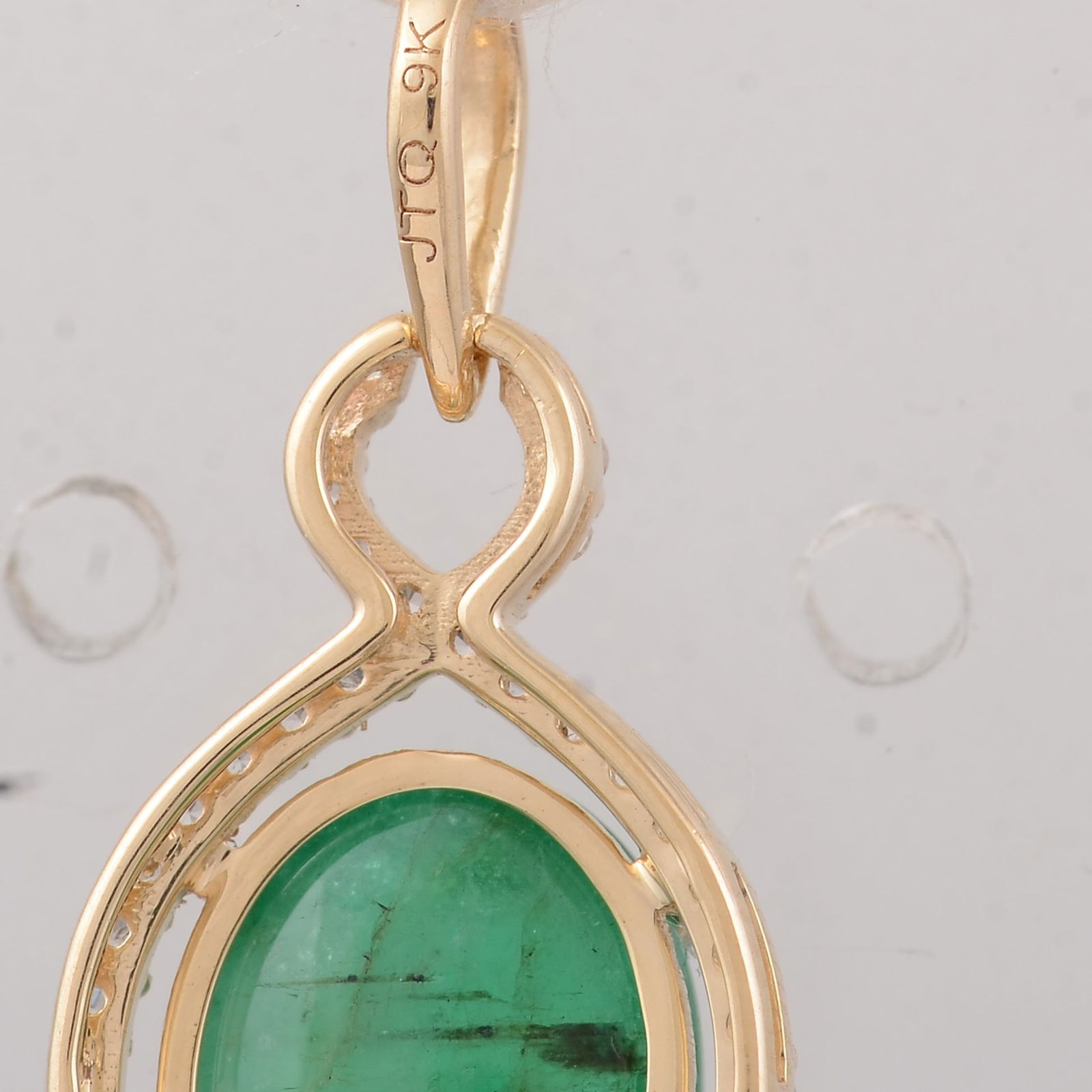 2.95 Ct Oval Emerald 9K Gold Pendant - 5