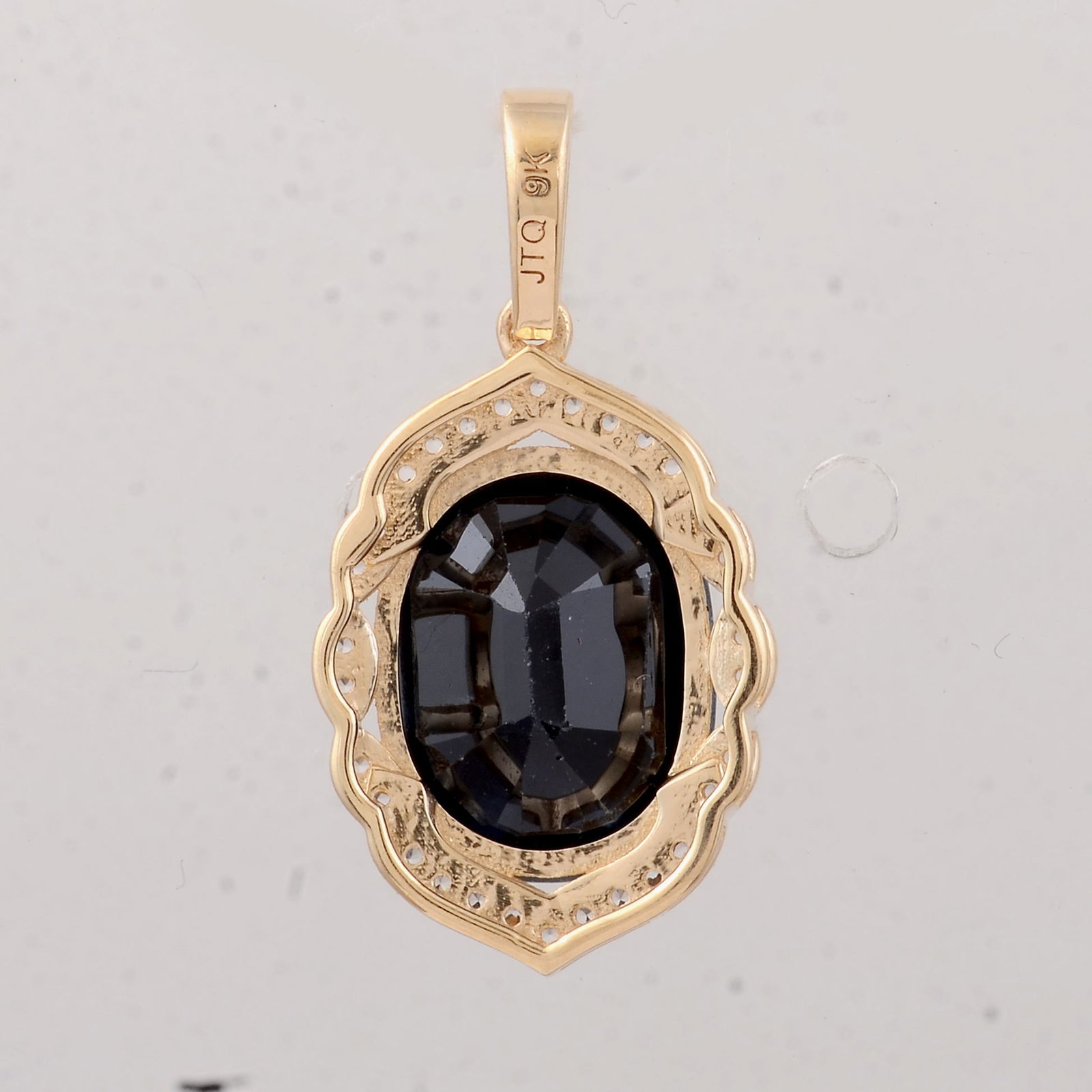 3.76 Ct Cushion Sapphire 9K Gold Pendant - 2