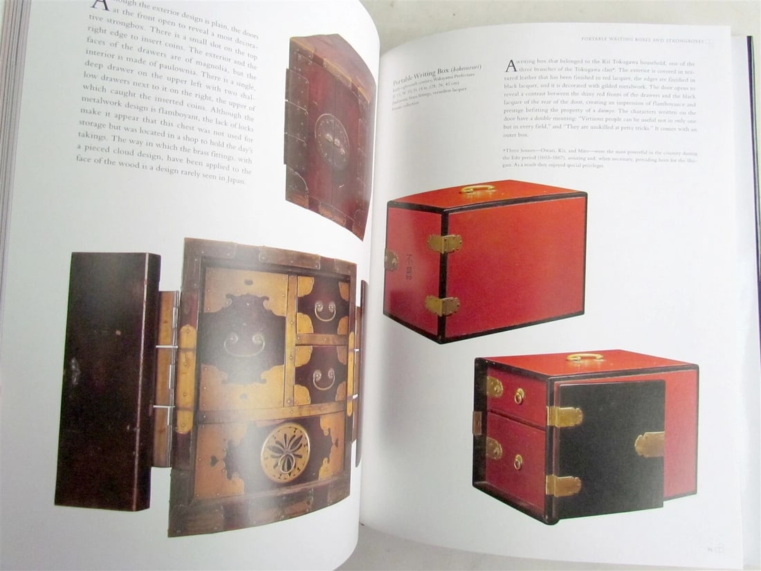 TRADITIONAL JAPANESE CHESTS PHOTO ILLUSTRATED REFERENCE GUIDE by KAZUKO KOIZUMI - 6